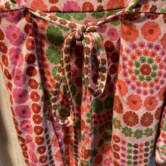 Dress by fang size large - Picture 3 of 4